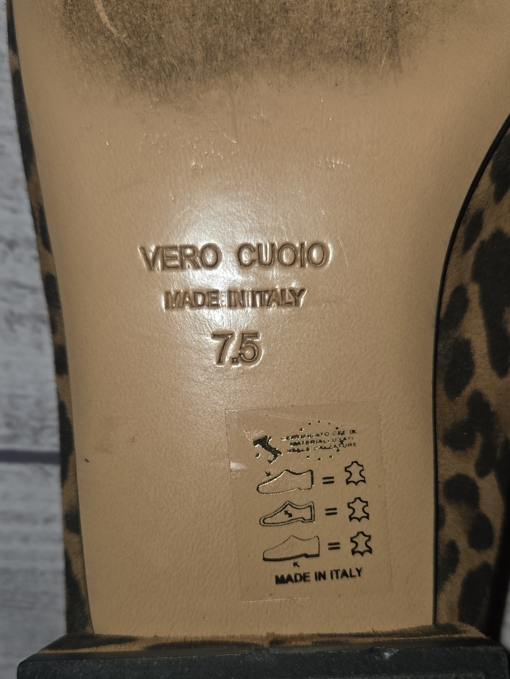 Bruno Magli Porscha Loafers Leopard Suede Size 7.5 - Picture 7 of 9